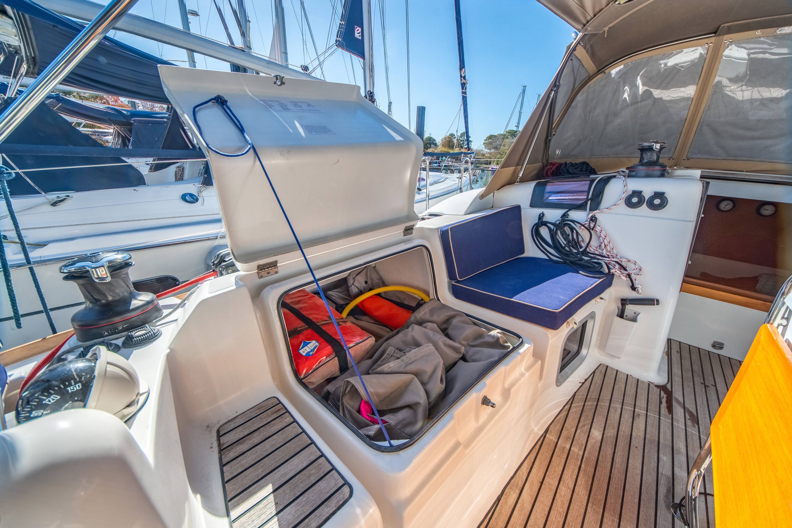 Cabin/Interior image